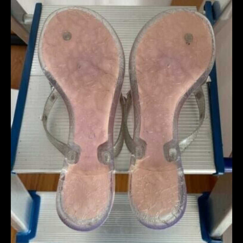 COPY - Valentino sandals silverware 39 very good one silver is missing